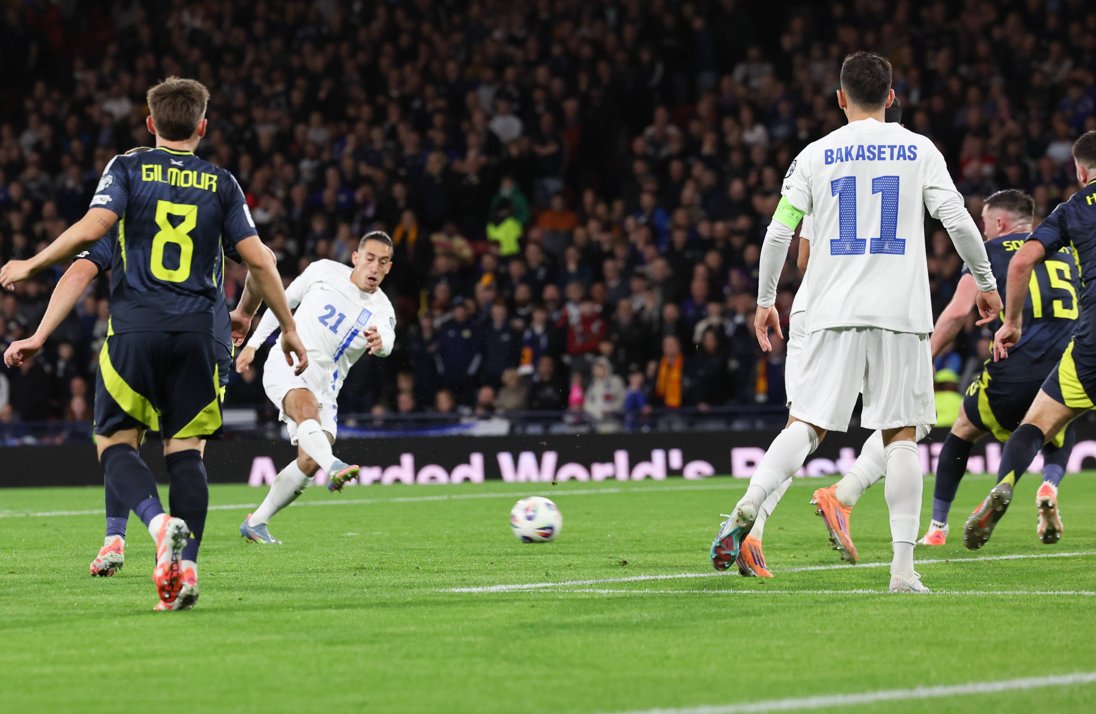 瓦伦西亚国际比赛日远射贴柱阿贾克斯赛前单刀错失,现场解说直呼:葡萄牙体育窗口期防线松动 -lck赛事直播